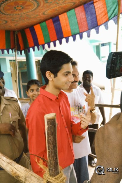 Celebrities-Cast-Vote-in-TN-Elections